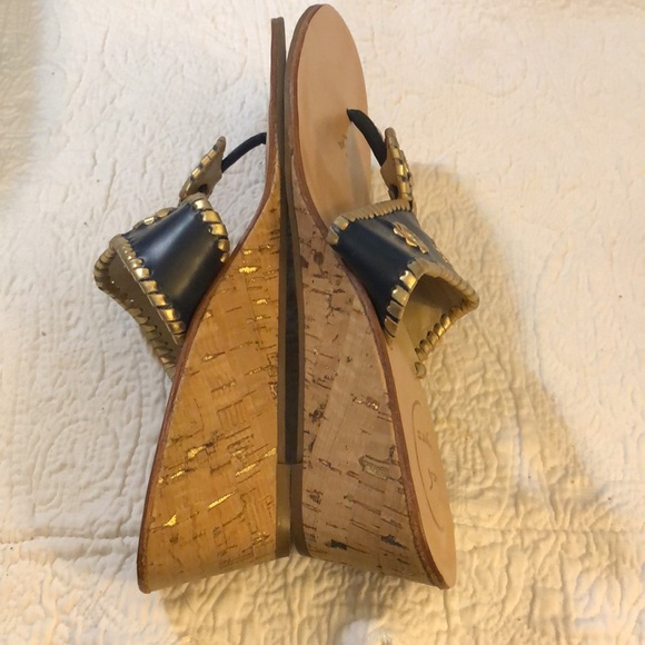 Jack Rogers wedges 10M navy with gold trim, excellent condition - Picture 7 of 8